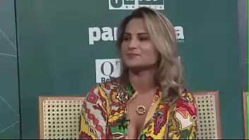 Imperator MILF Marcia imperator dando a bucetinha no pelo | LP Produções 