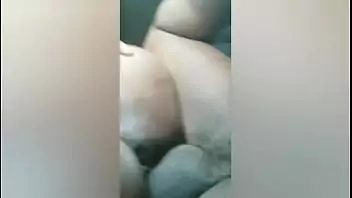 Patyzinha CÂMERA LENTA. Close de fricções suaves. Creampie 