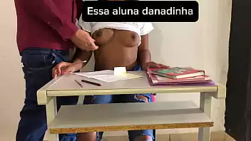 So no cozinho da puta Comendo amiga da minha amiga magrinha na casa dela sem a minha namorada ficar sabendo isso não é chifre só diversão Comp 