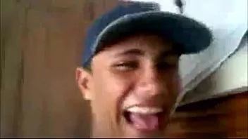 mc pipokinha dando o cu arrombando o cu da novonha com dia 2 tem clip novo 