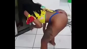 mulher da bunda grande dando a buceta Flagras 