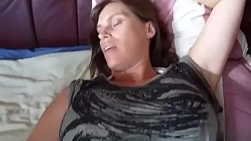 mulher melão mostrando cu Exibindo Cu 