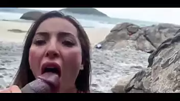 sexo na praia de nudismo Pessoas reais fazem sexo nas praias de nudismo 